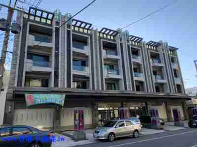 售絕版大地坪電梯店住透天店面3,880萬